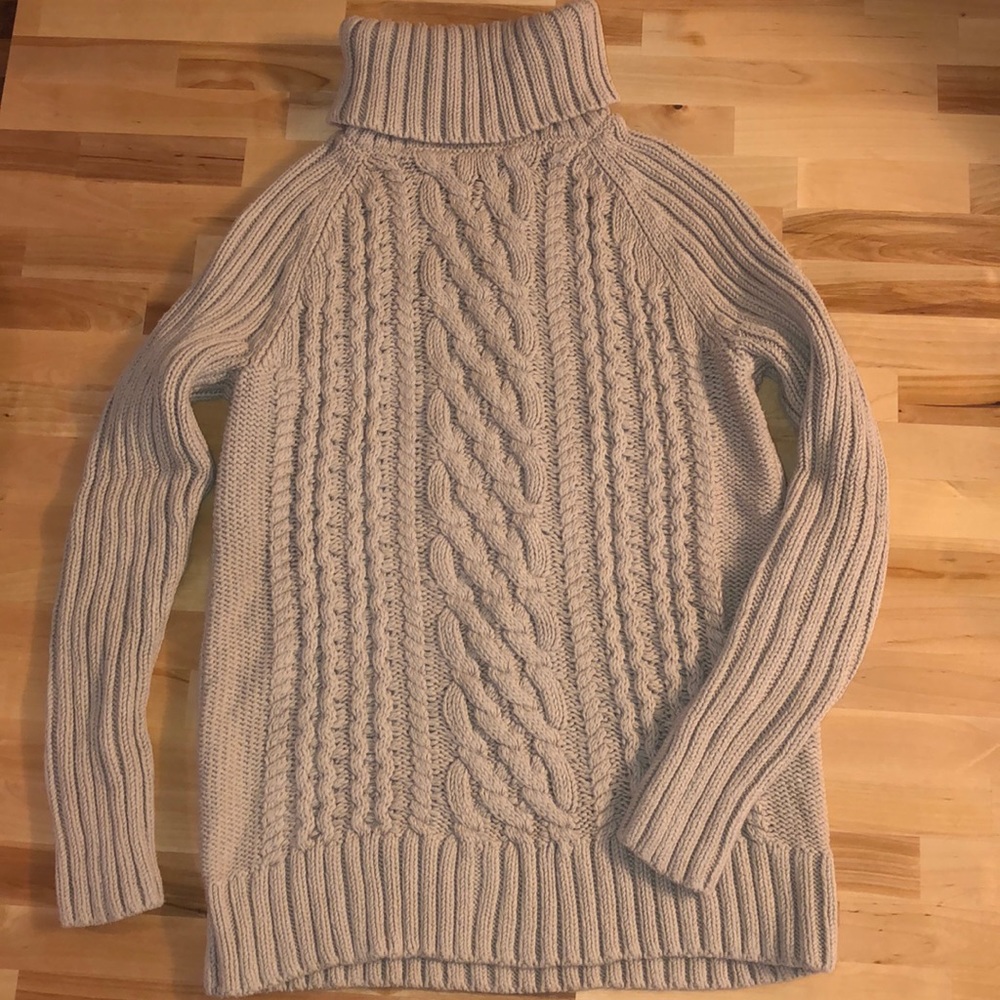 Turtle neck sweater